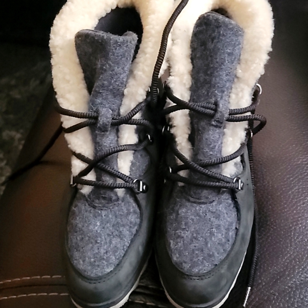 Sorel booties